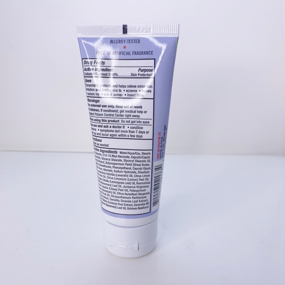 First Aid Ultra Repair Cream Green Tea & Lemon - Picture 2 of 4